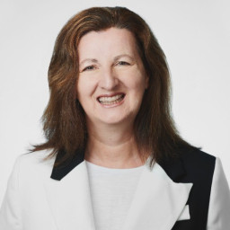 Lorraine Skelton